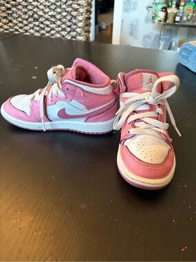 Nike Kids Pink and White High-Top Sneakers